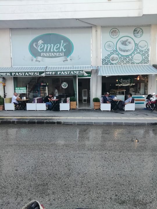 Emek Unlu Mamülleri Pastanesi