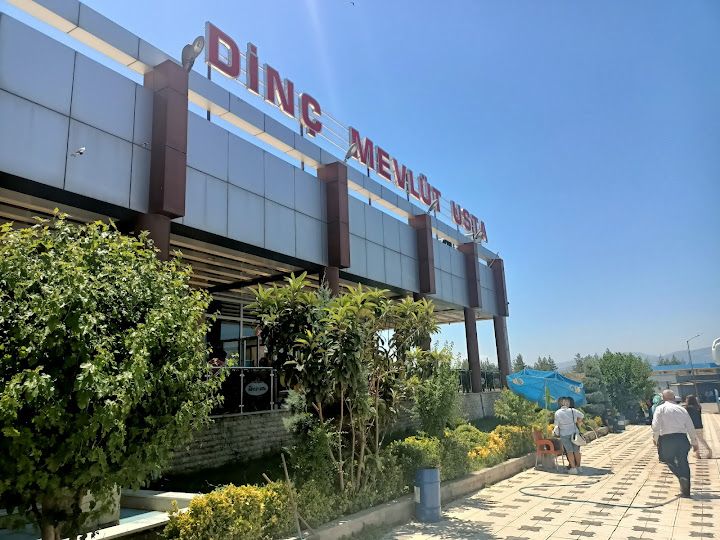 Mevlüt Usta
