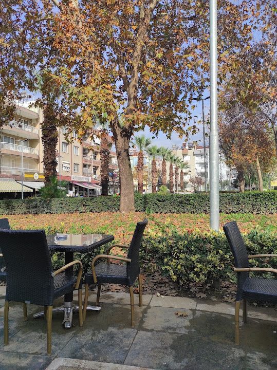 Belediye Çay Bahçesi