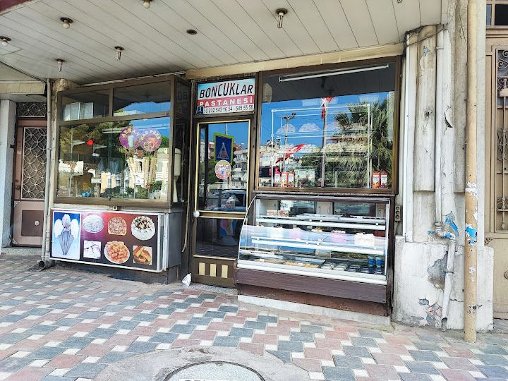 Boncuklar pastanesi