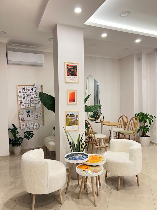 Harmony art book cafe