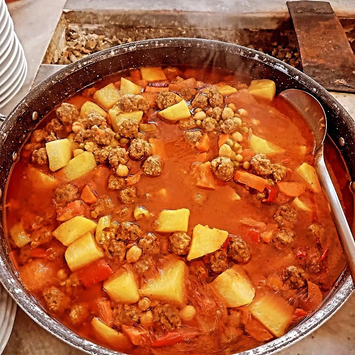 Karanfil lokantası