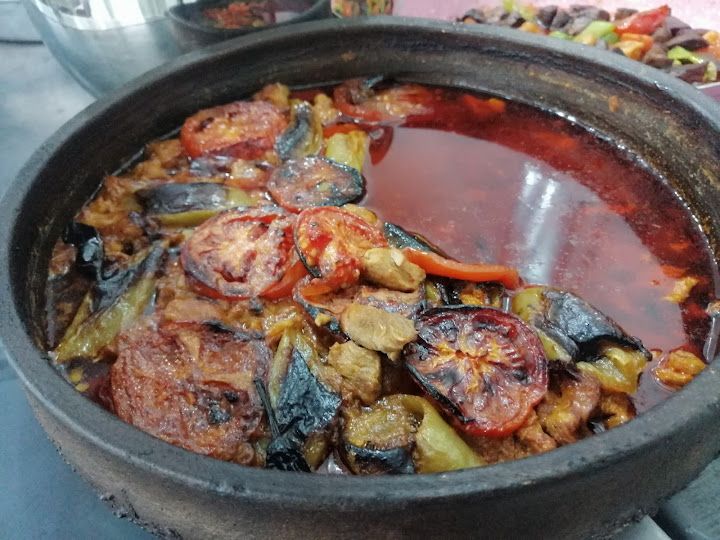 Kulaksız lokantası