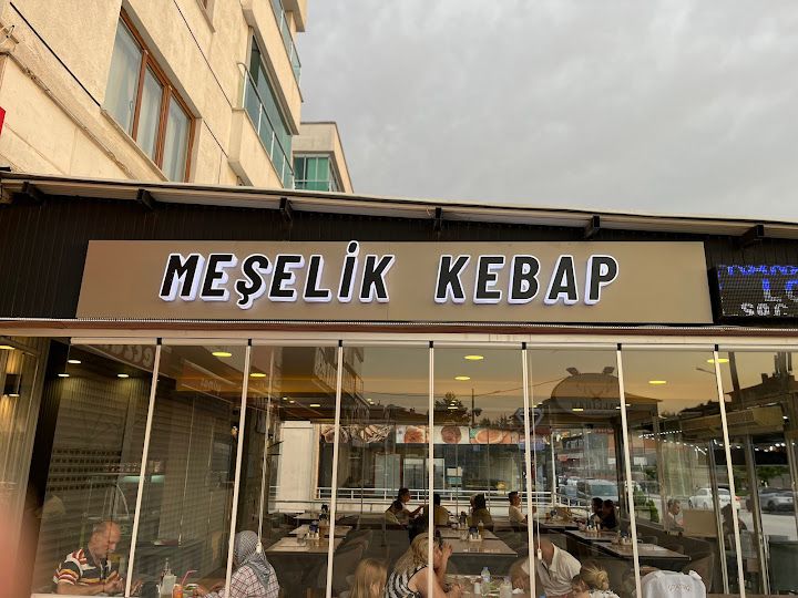 Meşelik Pide Etli Ekmek Kebap Salonu