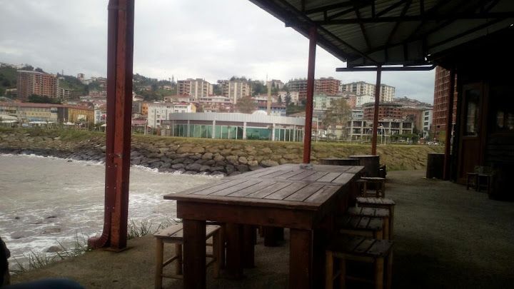 Mendirek Cafe