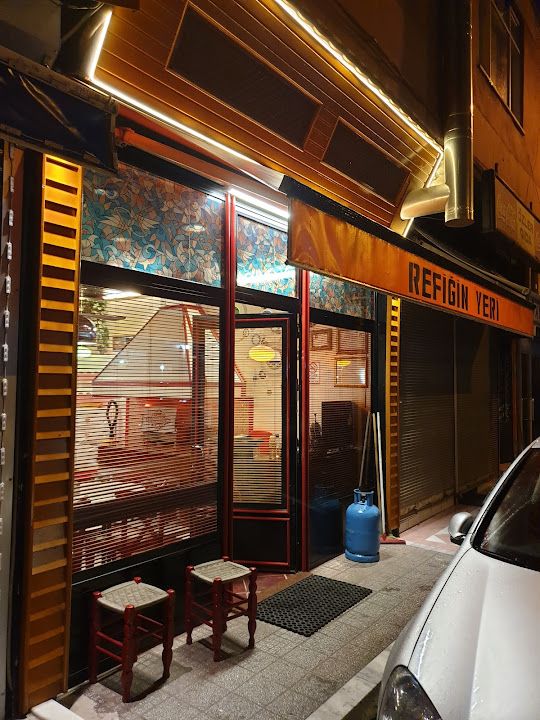 Refik'in Yeri