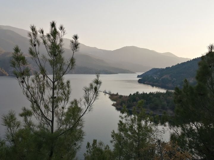 Oğuzlar Obruk Gölü