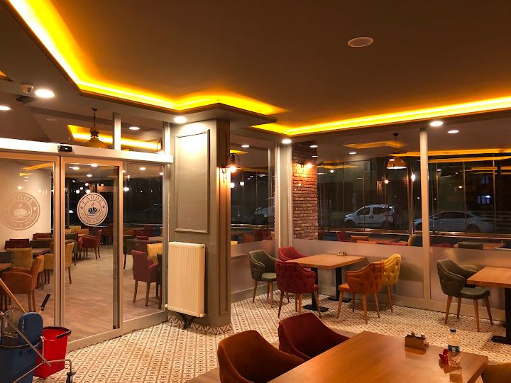 Cadde Coffee & Bistro