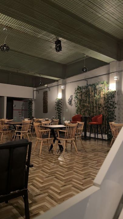 Mahzen Kafe Ve Sinema Salonu