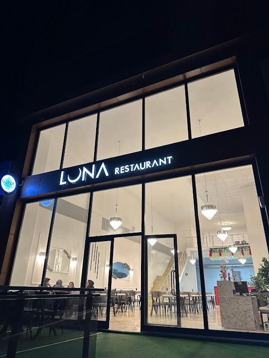 Luna Pizza& Restaurant