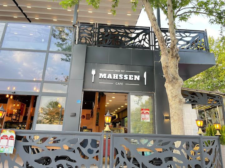 Mahssen Cafe