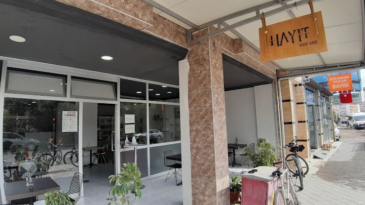 Hayıt Kitap Kafe