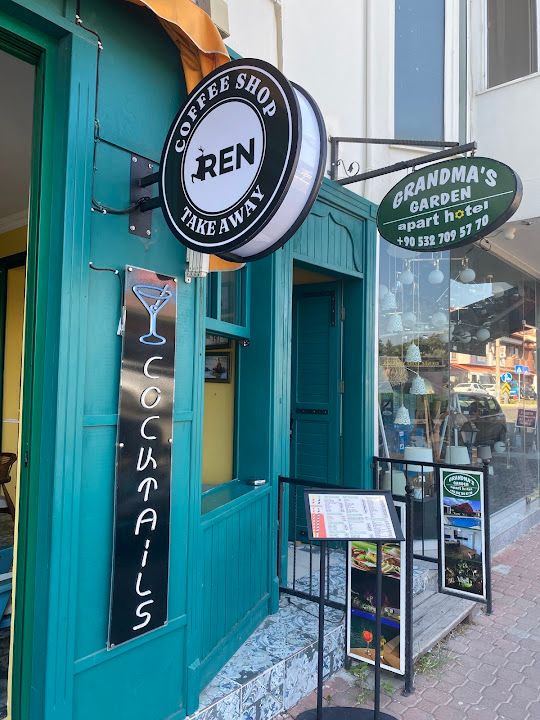 Ren Garden Cafe & Bar