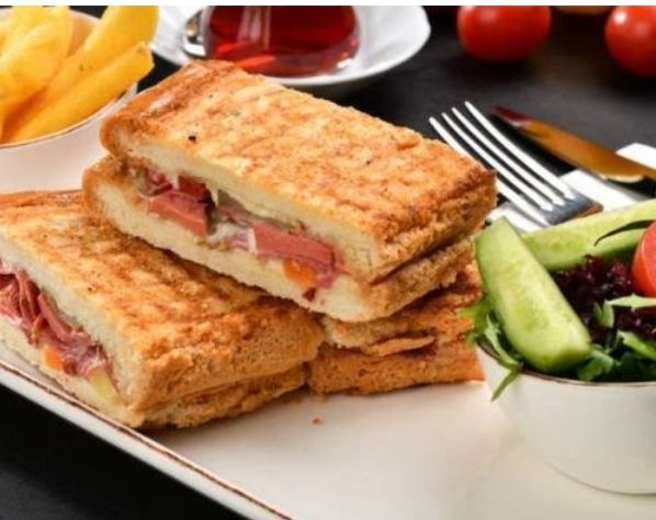 Tost Evi Candan