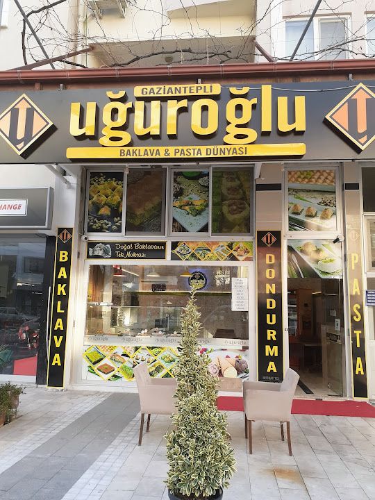Uğuroğlu Baklava Künefe