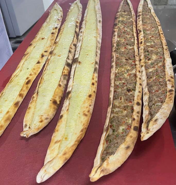 Usta pide lahmacun