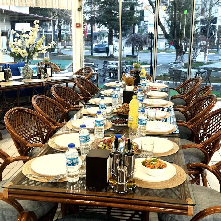 Alya Cafe & Restoran