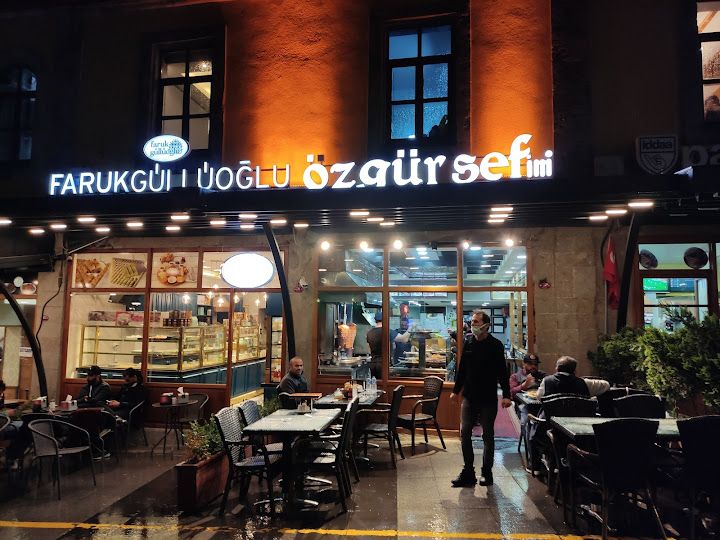 Özgür Şef