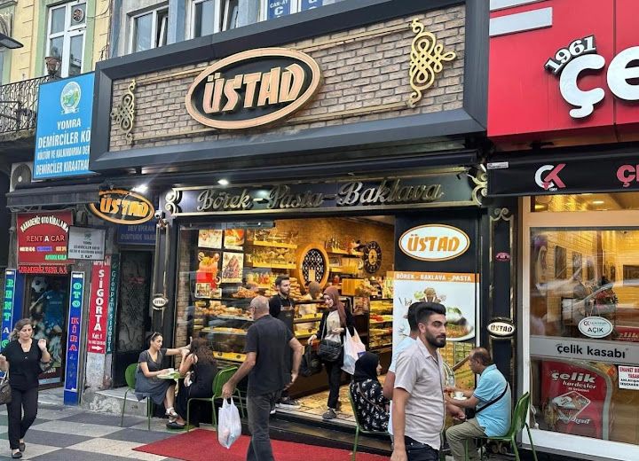 Üstad Börek & Baklava Meydan Trabzon Baklava- Lokum