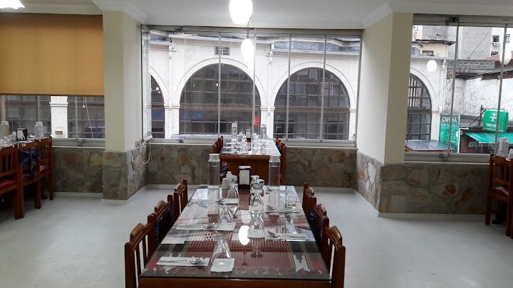 Yılmaz Köfte Salonu