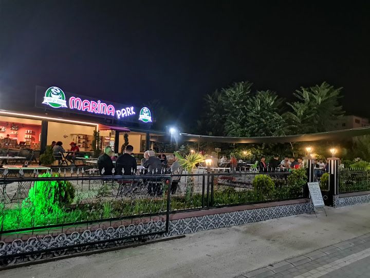 Marina Park Cafe&kır Bahçesi