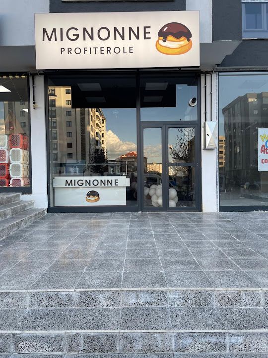 Mignonne Profiterole