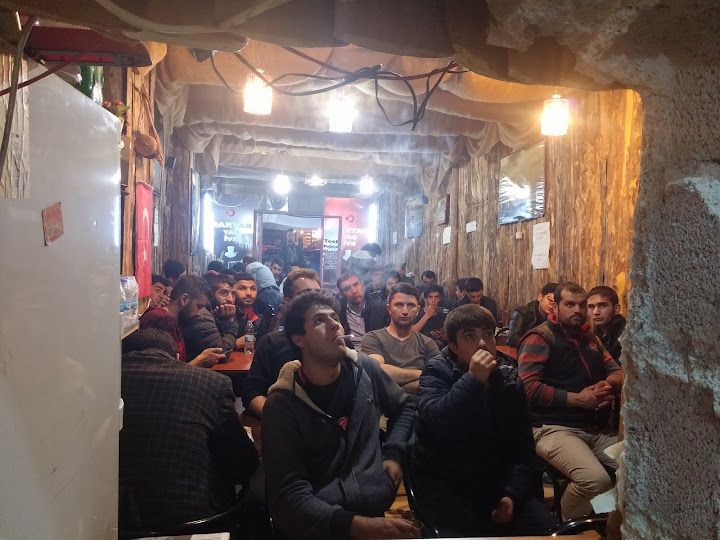 Muhabbet Bagi Cay Evi