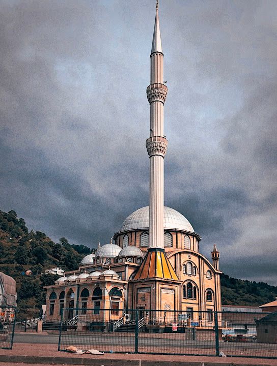 Melyat Camii Altı Noğaa Köfte Cafe
