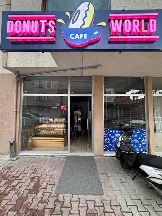 DONUTS WORLD CAFE KURTKÖY