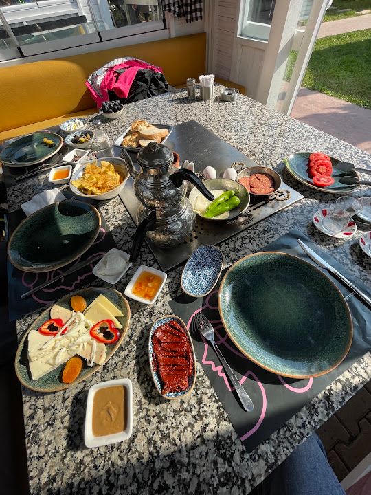 Kirke Barbekü Şarküteri Kafe