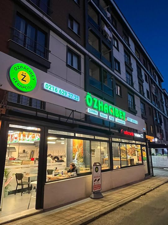 Öz Hacıbey kebapçısı kurtköy