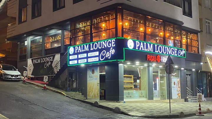 Palm Lounge Cafe