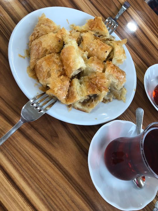 Ümit Börek & Pide Salonu