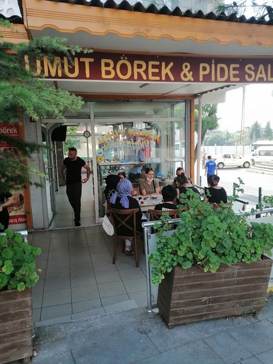 Umut Börek & Pide Salonu