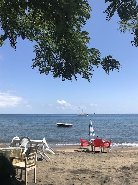 Deniz cafe &beach