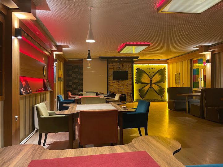 Cafe Mavera