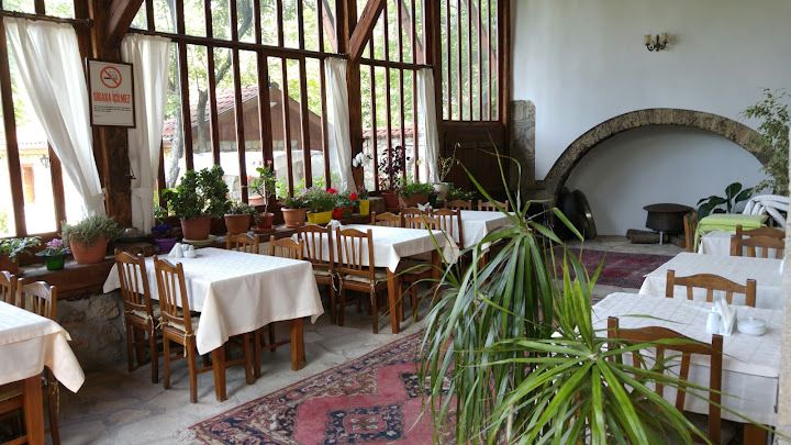 Asmazlar Bağ Evi Konak Restaurant
