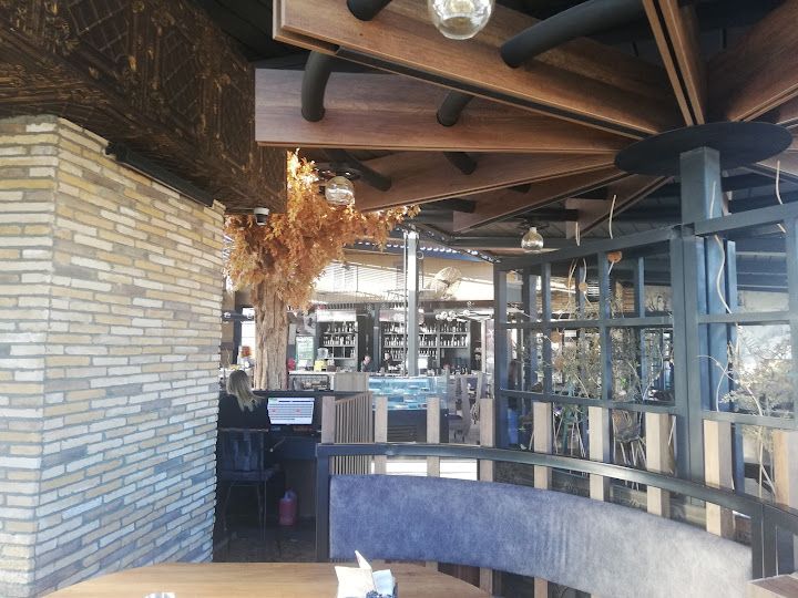 Boss Cafe