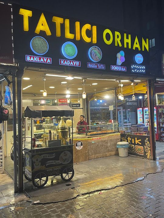 Tatlıcı Orhan Akkent