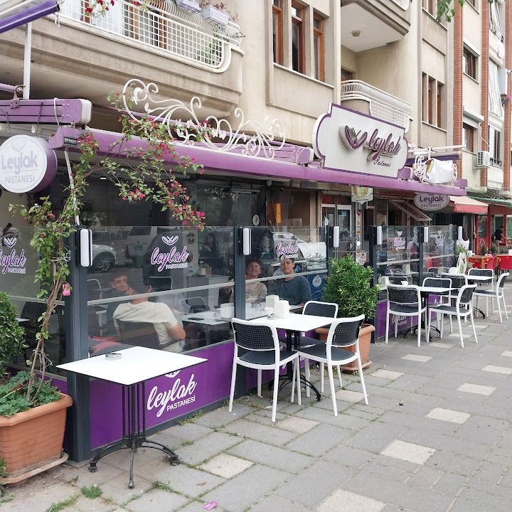 Leylak pastanesi