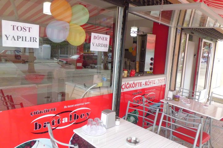 Nefis Döner Ve Battalbey Çiğ Köfte