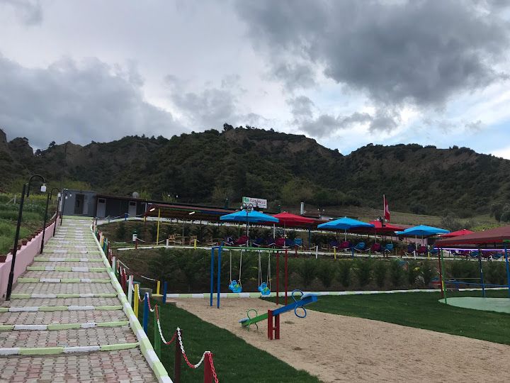 Salihli Başbaşa Cafe