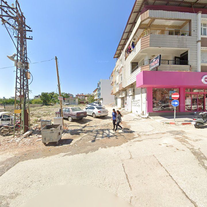 Acıktım Köfte Cafe