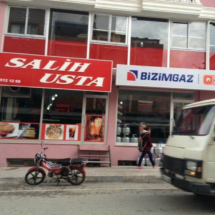 Salih Usta Döner Salonu Sk