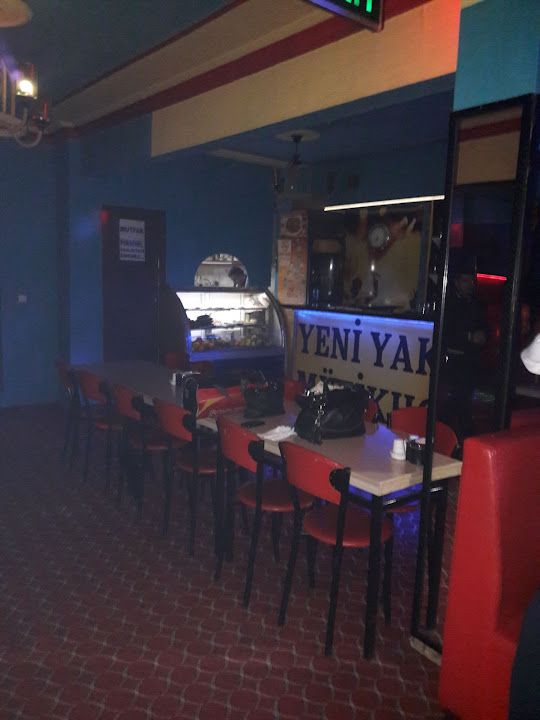 Yeni Yakamoz Müzikhol Bar