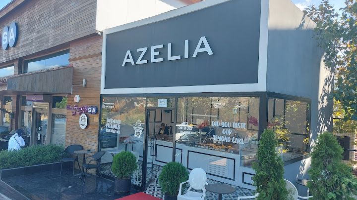 Azelia Patisserie & Pizza
