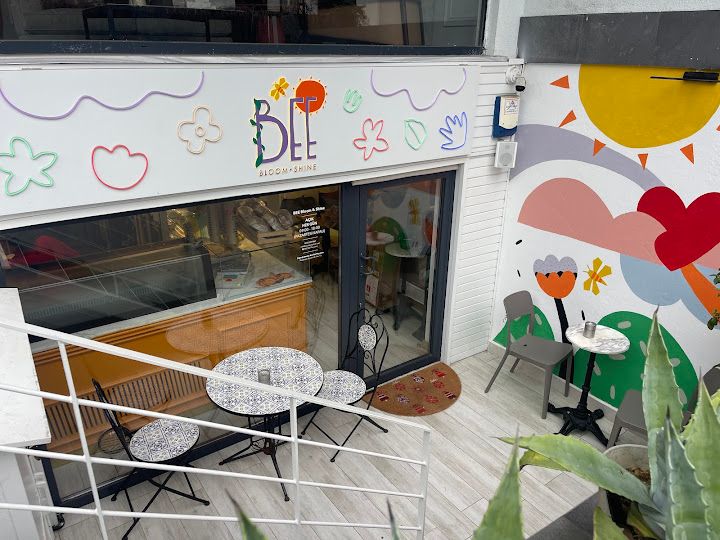 Bee Bloom Kafe
