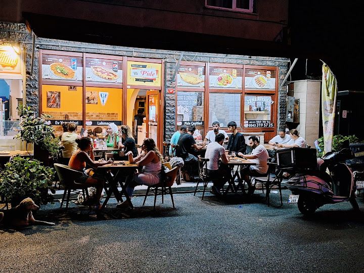 Bi - Pide Zekeriyaköy