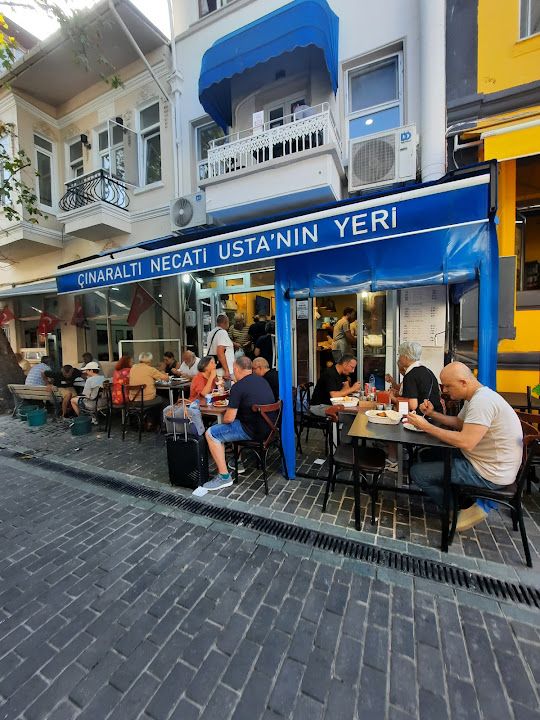 Çınaraltı Necati Usta`nın Yeri