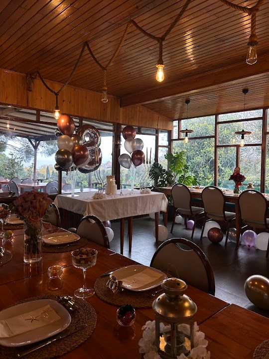 Fener Işığı Cafe